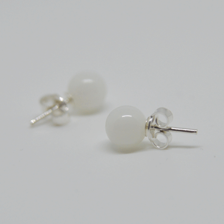 Le-bijou-de-maman-bijoux-de-lait-maternel-clous-doreille-femme