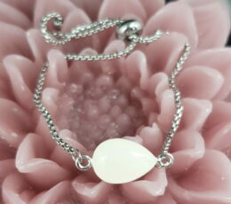 Le-Bijou-de-Maman-bijoux-lait-maternel-personnalises-souvenir-mon-bracelet-goutte-lactée