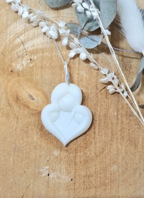 Le-Bijou-de-Maman-bijoux-lait-maternel-personnalises-souvenir-collier-tendresse