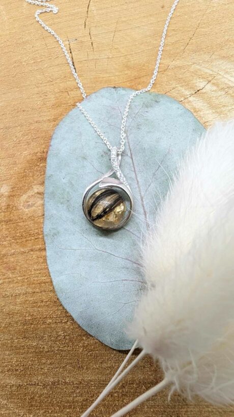 Le-Bijou-de-Maman-bijoux-lait-maternel-personnalises-souvenir-collier-ma-goutte-perlee-4