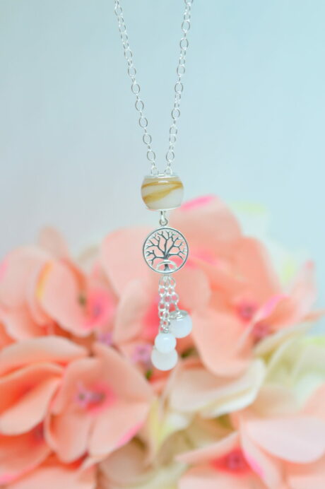 Le-Bijou-de-Maman-bijoux-lait-maternel-personnalises-souvenir-mon-collier-camille