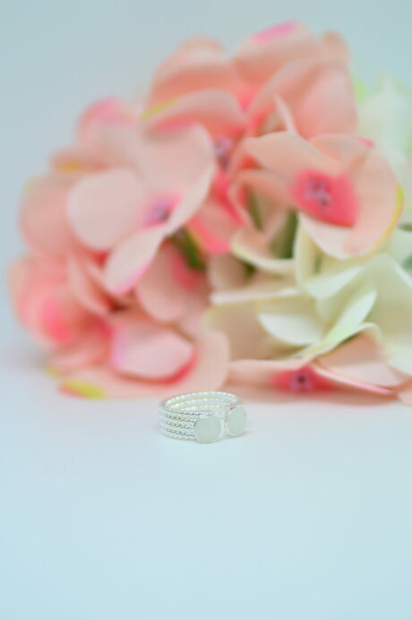 Le-Bijou-de-Maman-bijoux-lait-maternel-personnalises-souvenir-ma-bague-pierre-de-lait